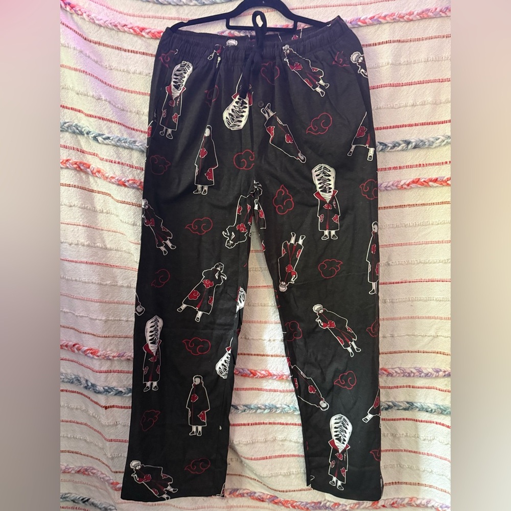 Men's Black and Red Naruto Shippuden Boxlunch Pajama Pants - Size‎ X-Small